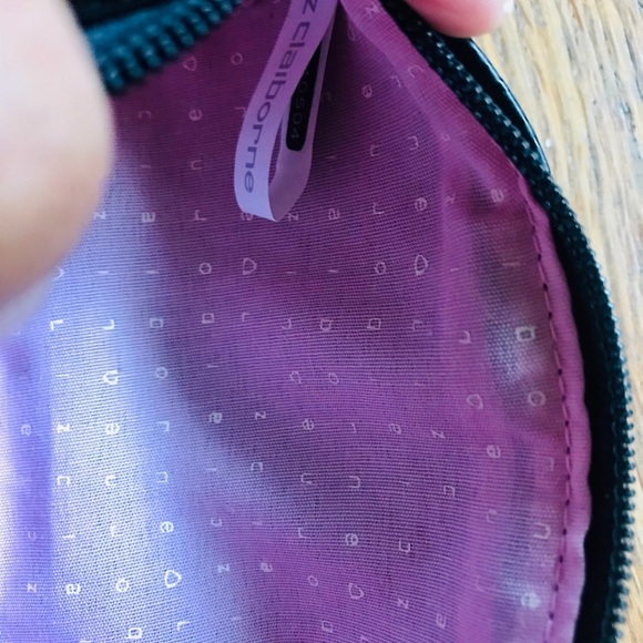 Liz Claiborne Faux Snake Skin Wristlet - Picture 8 of 8